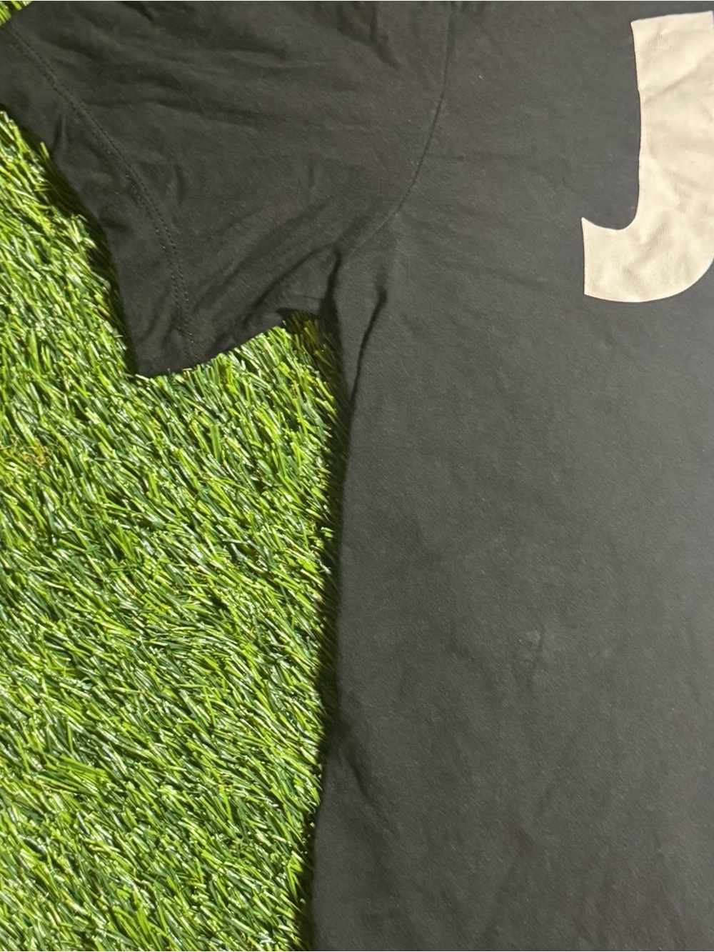 Used Nike “Just Do It” Black T- Shirt Size Small - Men’s with condition issues - Picture 3 of 8